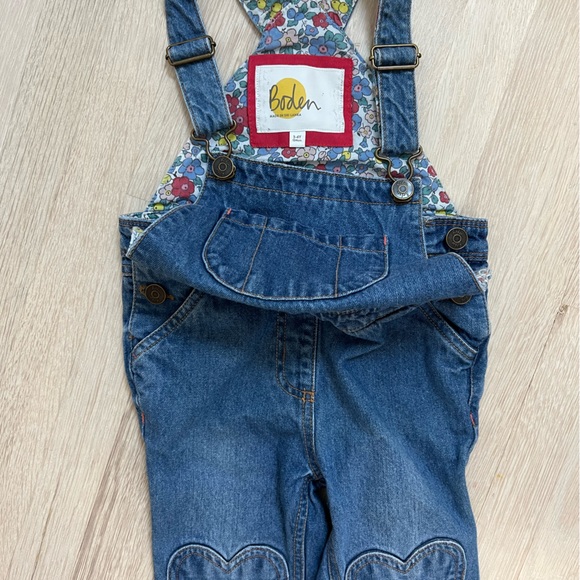 Mini boden overalls toddler - Picture 4 of 7